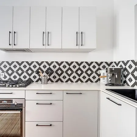 Spacious In The Heart Of Old Town *