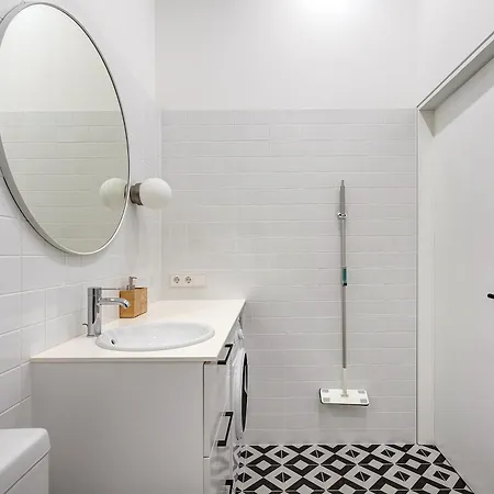 Spacious In The Heart Of Old Town 公寓