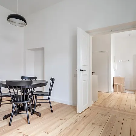Spacious In The Heart Of Old Town
